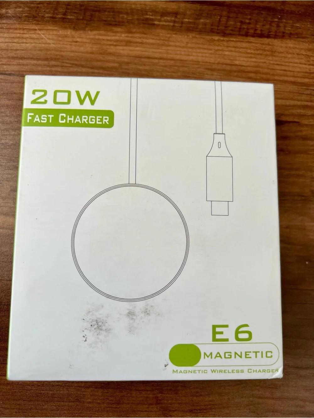 E6 Magnetic 20W Fast Charger - White